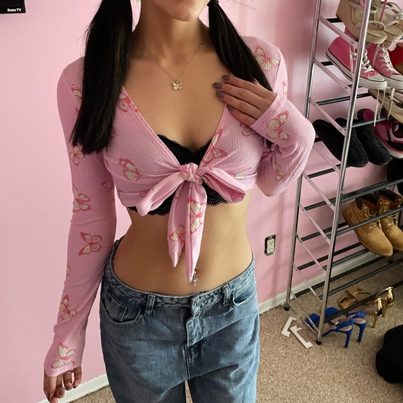 Butterfly Top - Picture 1 of 3